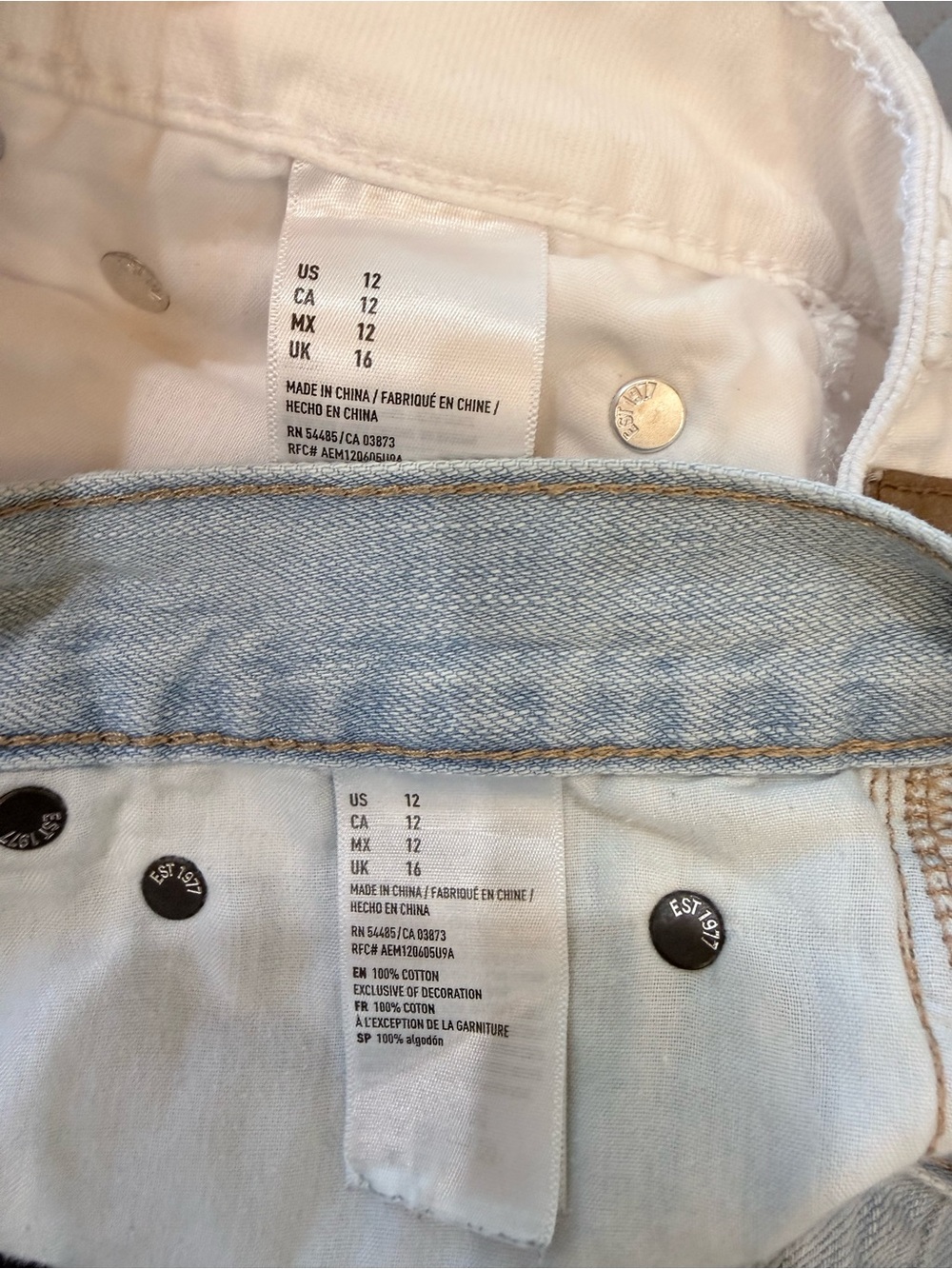 Lot of 2- American Eagle shorts - sz 12 - Picture 3 of 3